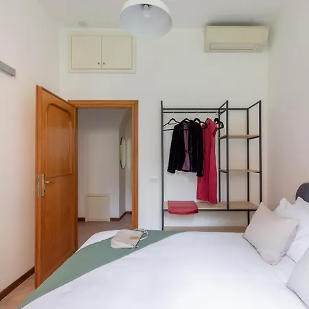 Iflat Comfortable Next To The Vatican Рим