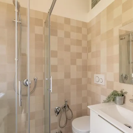 Iflat Comfortable Next To The Vatican Рим