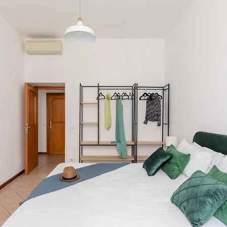 Iflat Comfortable Next To The Vatican