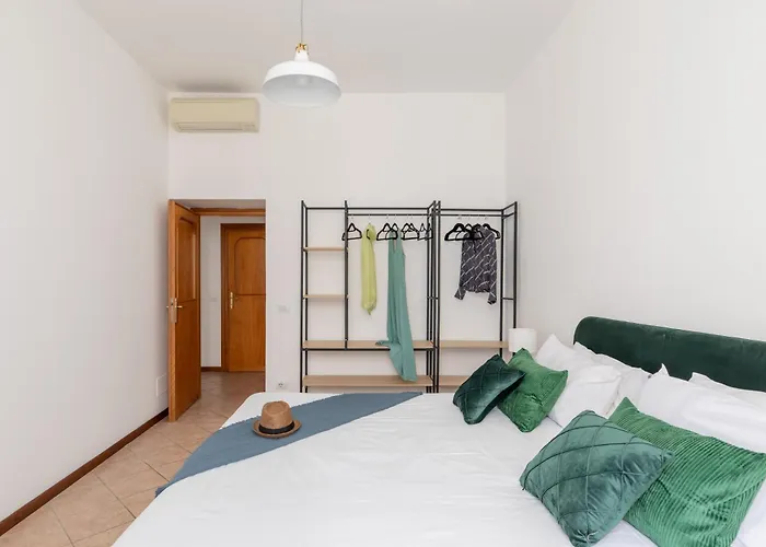 Iflat Comfortable Next To The Vatican